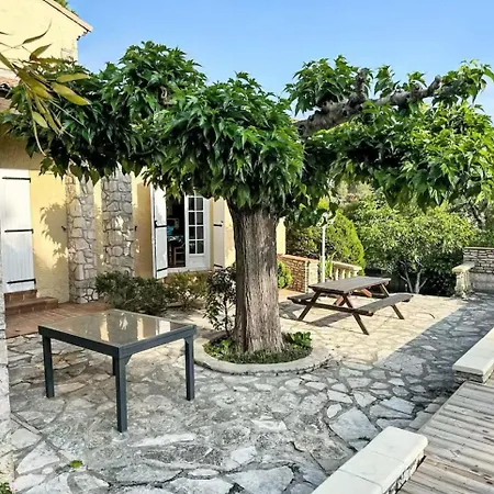 La Bastide De La *